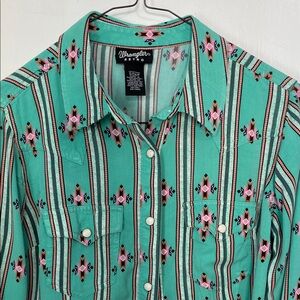 Wrangler Retro Turquoise and Pink Western Shirt